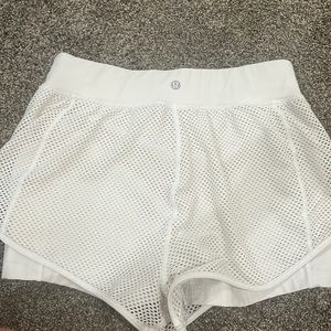 LULULEMON GYM SHORTS